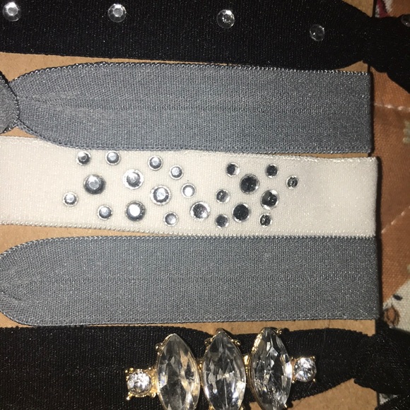 Hair ties - Picture 4 of 7